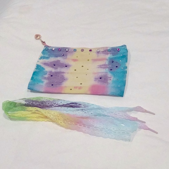 Golden Goose Accessories - Golden Goose lace laces rainbow lace 130 cm long fits all shoes pouch included